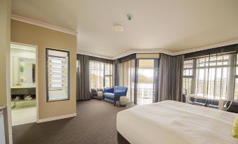 Cowra Services Club Motel