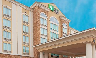 Holiday Inn Express & Suites Columbus at Northlake