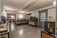 Madison Hotel