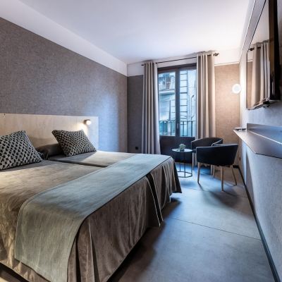 Standard Twin Room RAVAL HOUSE Promo Code