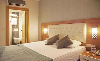 Side Win Otel - Housity