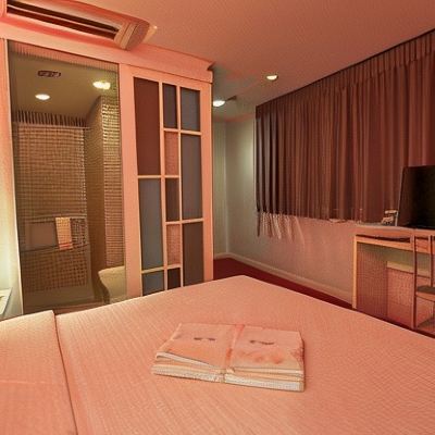 Bilik queen mewah Kupon ZEN Rooms Sakura Boutique Hotel