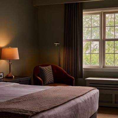 Junior Suite (Partial Harbor View) The Harborfront Inn Promo Code