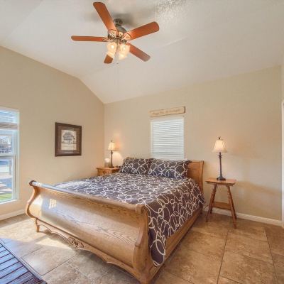 Four-Bedroom House Cowboy Lodge Rr94404 4 Promo Code