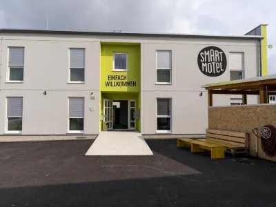 Smart Motel Hotele w: 