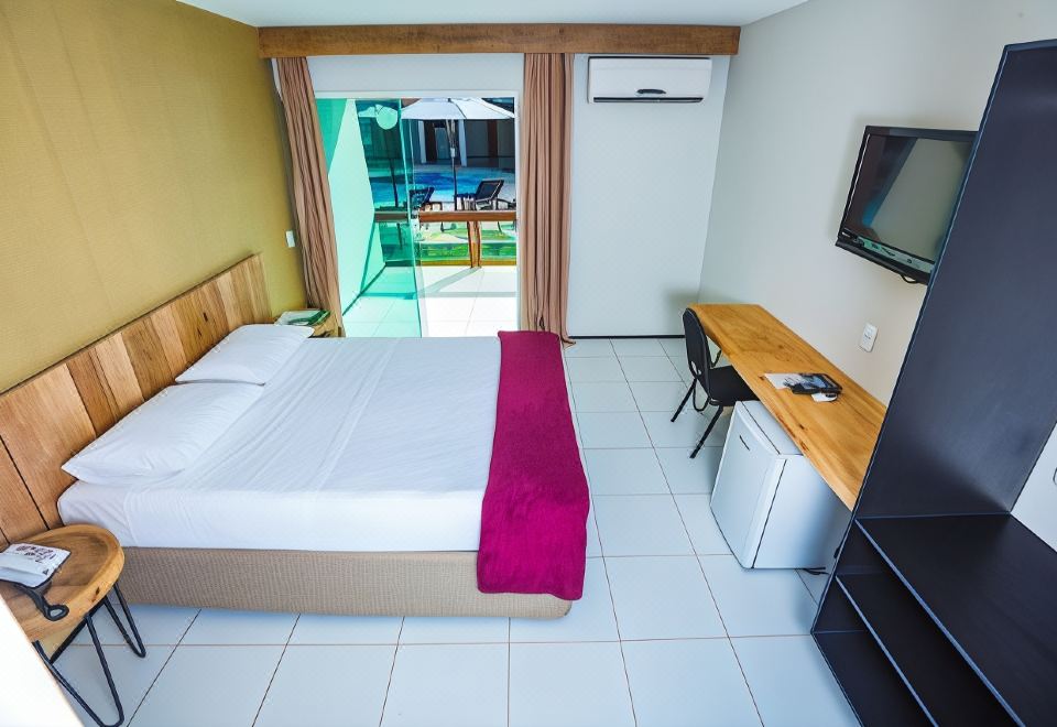 豪華雙人房或雙床房，1間卧室，陽台，泳池景觀