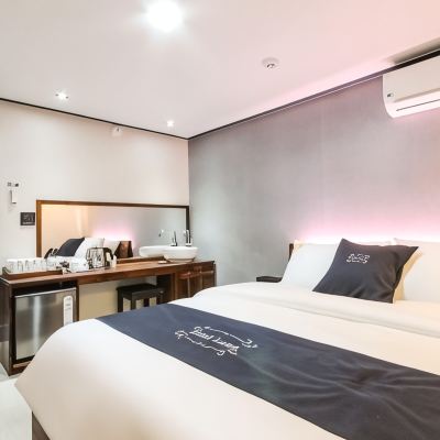 Standard Room Hotel Luna Promo Code