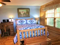 ALPINE LOG CABIN/COZY, COMFORTABLE, MODERN/BLUE RIDGE MOUNTAINS NEAR BOONE N.C.