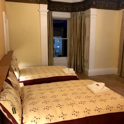 Deluxe Quadruple Room Cumberland Hotel Promo Code