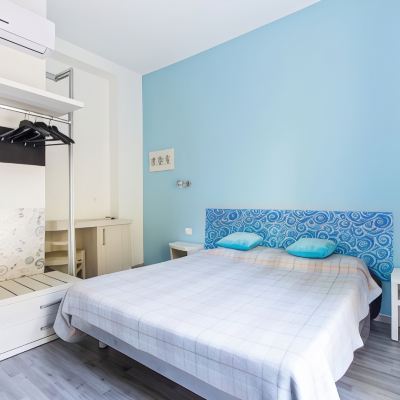 Deluxe Double Room (Light Blue)