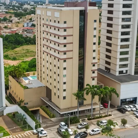 Delmond Hotel