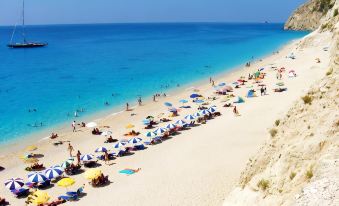 San Giovanni Beach Resort and Suites - Housity