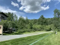 Pristine Custom Cottage, Grand Piano, Massage Studio on Site