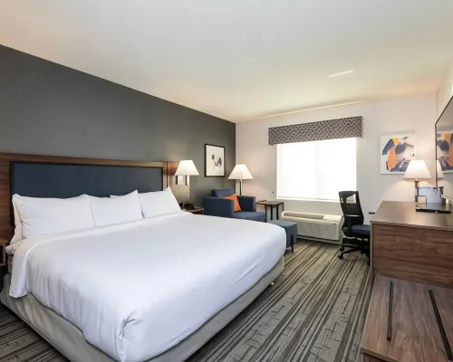 Comfort Inn & Suites Hotels in Lanark County