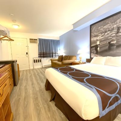 大床房（禁煙） 夕卡摩速8汽車旅館優惠