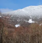 Jay River Front Three Bedroom. 2 miles to Jay Peak