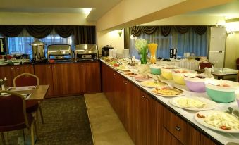 SARR TAC MAHAL HOTEl - Housity