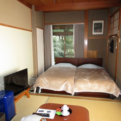 Standard Twin Room with Garden View 104