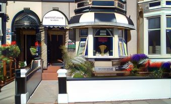 The B & B Blackpool - Housity