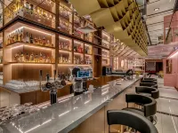 Grand Poet Hotel and Spa by Semarah Hôtels à : Riga