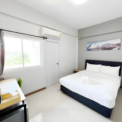 標準大床房 金巢飯店優惠