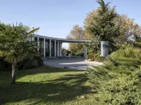 FlyOn Hotel & Conference Center Hôtels à : 