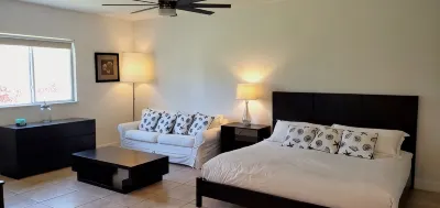 "Luna Beach" Studio Villa Hotels in 