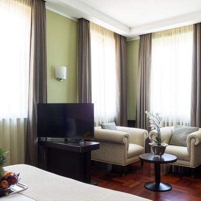 Junior Suite - Non-Smoking Hotel Silver Milan Promo Code