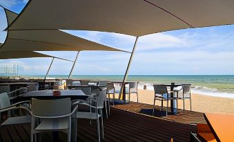 Hotel Faro & Beach Club