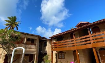Pousada Porto Henrris - Housity