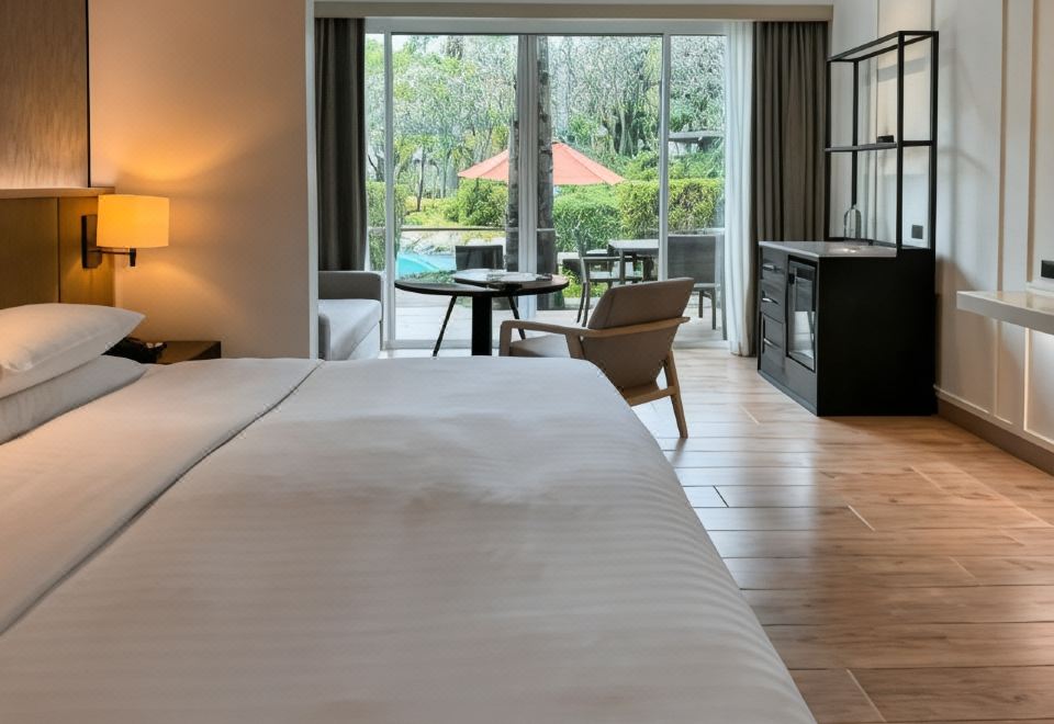 Hyatt Regency Hua HinKing Room With Pool Access
