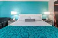Howard Johnson by Wyndham Romulus Detroit Metro Airport