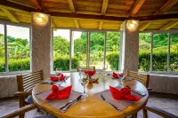 Enchanted Galapagos Lodge Ξενοδοχεία στην πόλη 