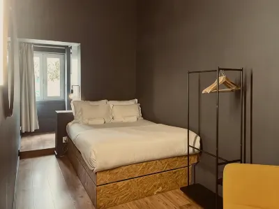 Avenue Hostel & Suites Hotele w: 