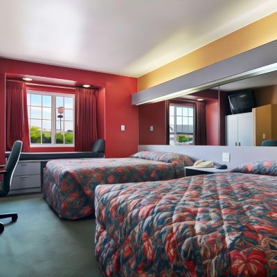 Deluxe Queen Room with Two Queen Beds - Disability Access - Non-Smoking