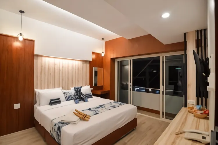 ห้องดีลักซ์ พร้อมระเบียง