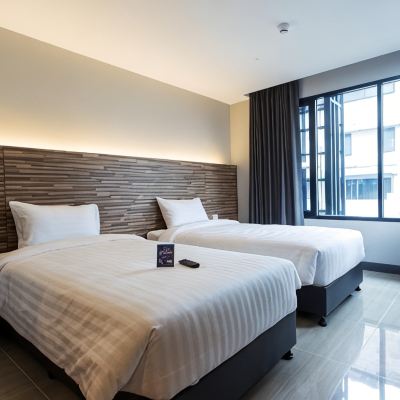 Modern Deluxe Room Non smoking Spenza Hotel Promo Code