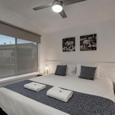 Deluxe 2 Bedroom Cabin - Sleeps 6 Discovery Parks - Dubbo Promo Code