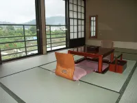 Araki Kousen Ryokan (Japanese-Style Hotel)