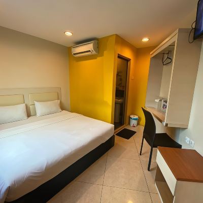 Bilik Deluxe Double Kupon Hotel 916