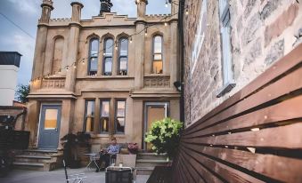 The George Wright Boutique Hotel, Bar & Restaurant - Housity