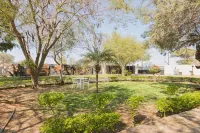 Kwena Cottage = คเวนา คอทเทจ โรงแรมใน