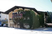 Haus Lukas Hotels in 