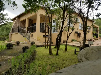 2BR HOME Wifi + ParkingHomz Cottage - Chipata. Zambia Hotels in 