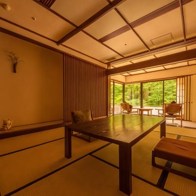 リバービュースイート 四万温泉 四万やまぐち館 クーポン