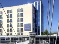 Novotel Warszawa Airport Hotel a 
