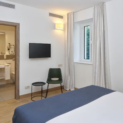 Premium Sea Side Apartment for 4 Villas Srebreno Promo Code