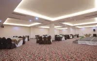 Megaland Hotel Solo