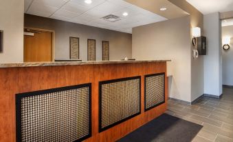 Best Western Plus Blaine at the National Sports Center - Housity