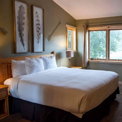 Standard King Room Arrowhead Mountain Lodge Promo Code